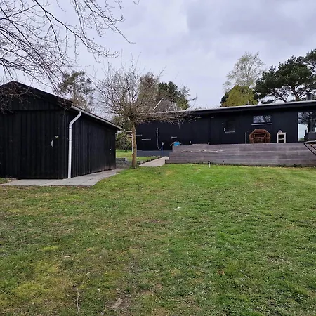 Summer House With 180-degree Views Of The Isefjord * Kirke-Hyllinge